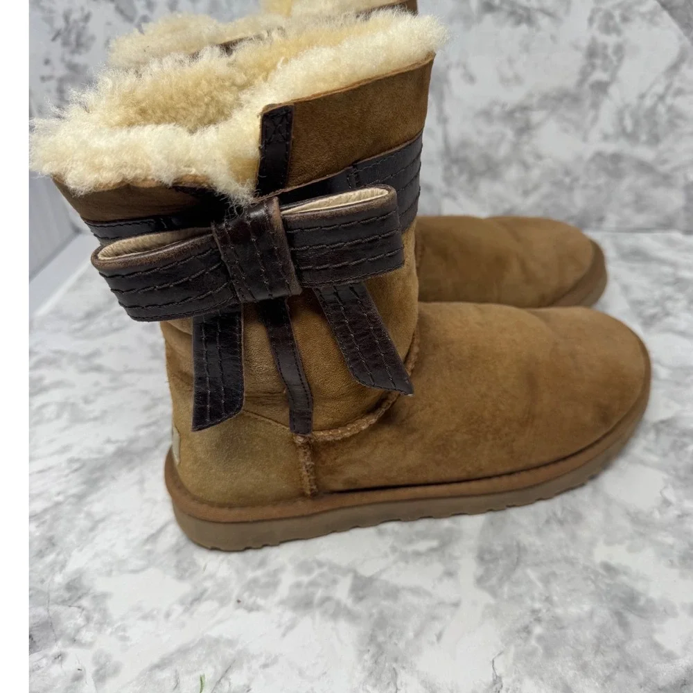 UGG Australia Chestnut Suede Leather Bow Shearling Boots rare Womens 8